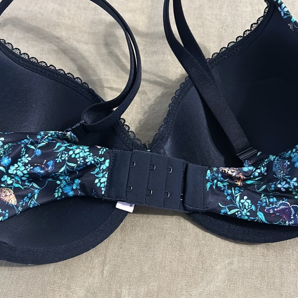 Body by Victoria Victoria’s secret lined perfect coverage butterfly print 32 DD - Picture 3 of 4